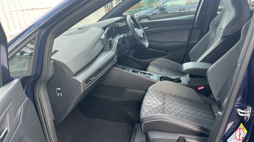 Used Volkswagen Golf 2022 for sale - 76941073: Photo 28