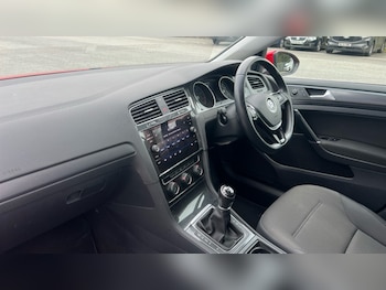 Used Volkswagen Golf 2019 for sale - 76112039: Photo 2