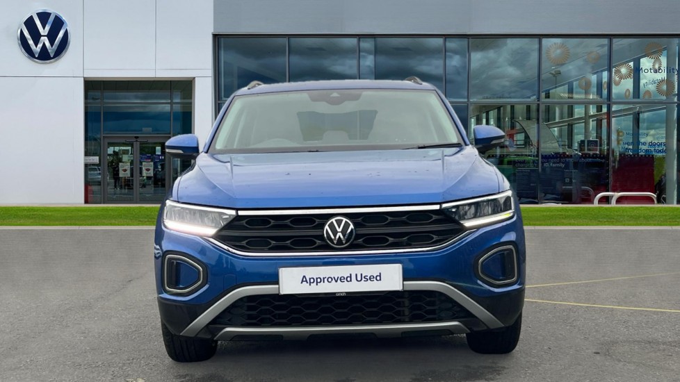 Used Volkswagen T-Roc 2023 for sale - 76466323: Photo 10