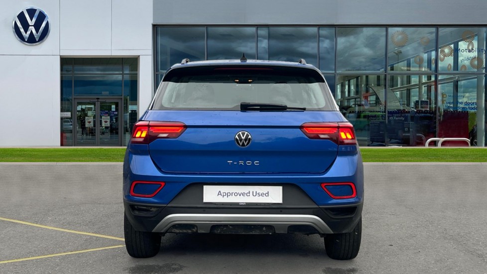 Used Volkswagen T-Roc 2023 for sale - 76466323: Photo 11