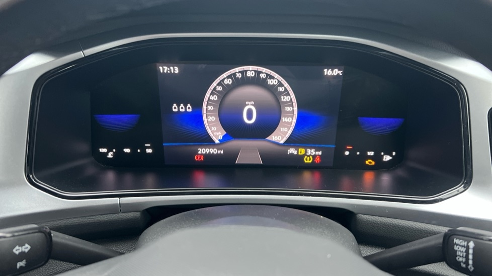 Used Volkswagen T-Roc 2023 for sale - 76466323: Photo 14