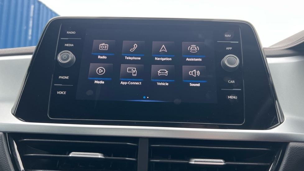 Used Volkswagen T-Roc 2023 for sale - 76466323: Photo 24