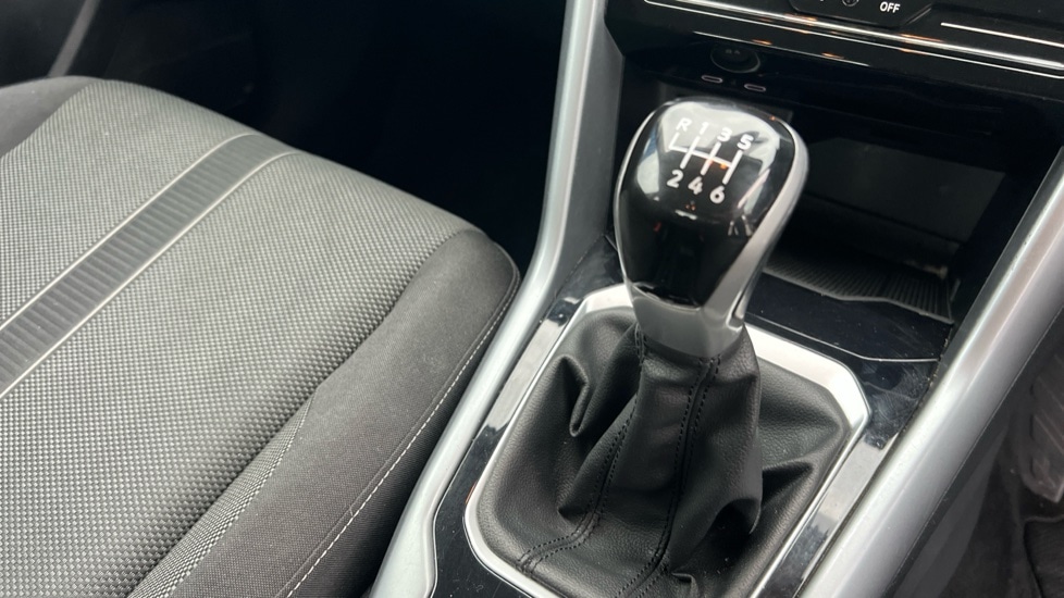 Used Volkswagen T-Roc 2023 for sale - 76466323: Photo 36