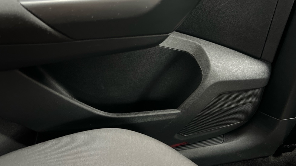 Used Volkswagen T-Roc 2023 for sale - 76466323: Photo 46