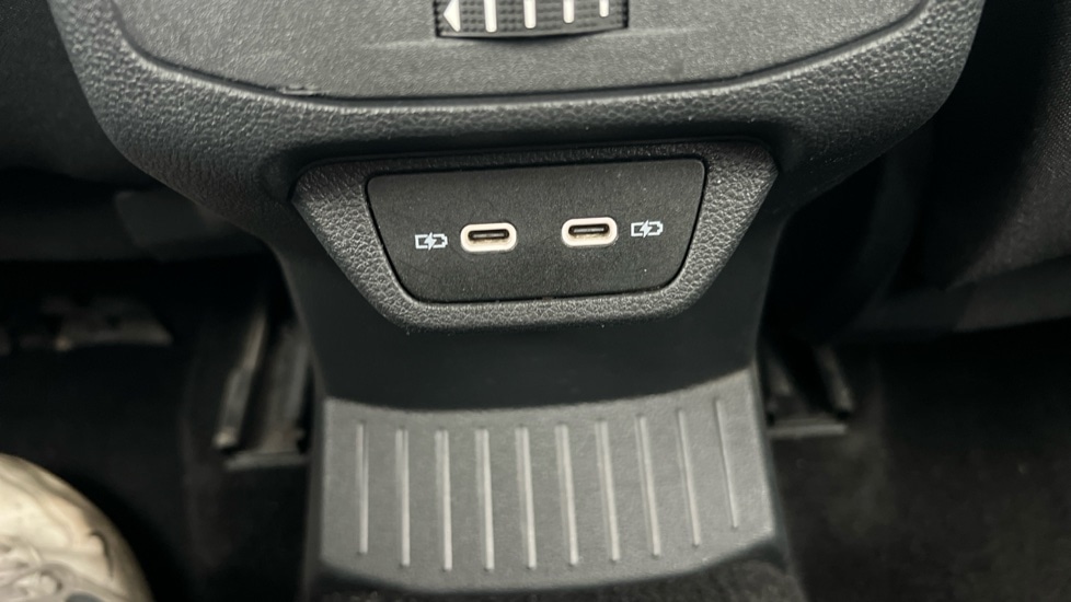 Used Volkswagen T-Roc 2023 for sale - 76466323: Photo 47