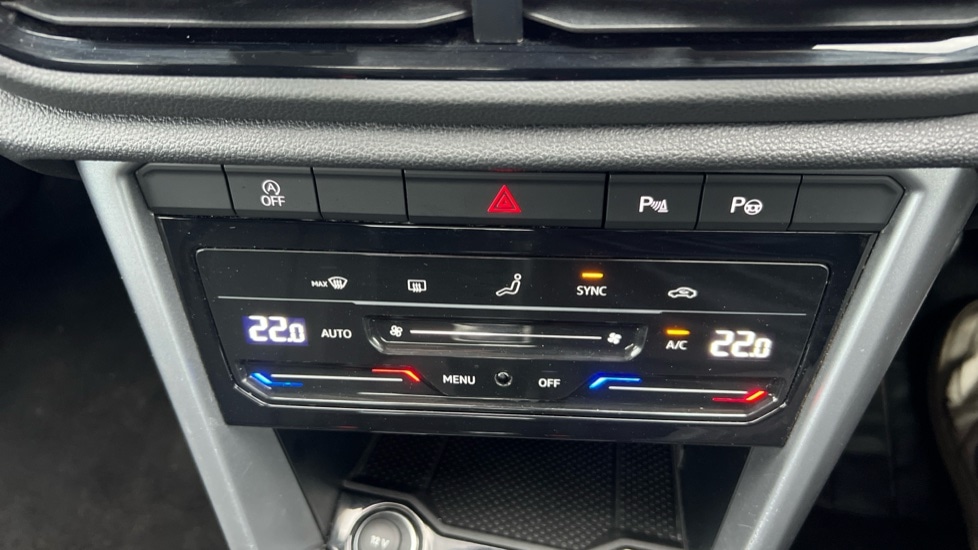 Used Volkswagen T-Roc 2023 for sale - 76466323: Photo 59