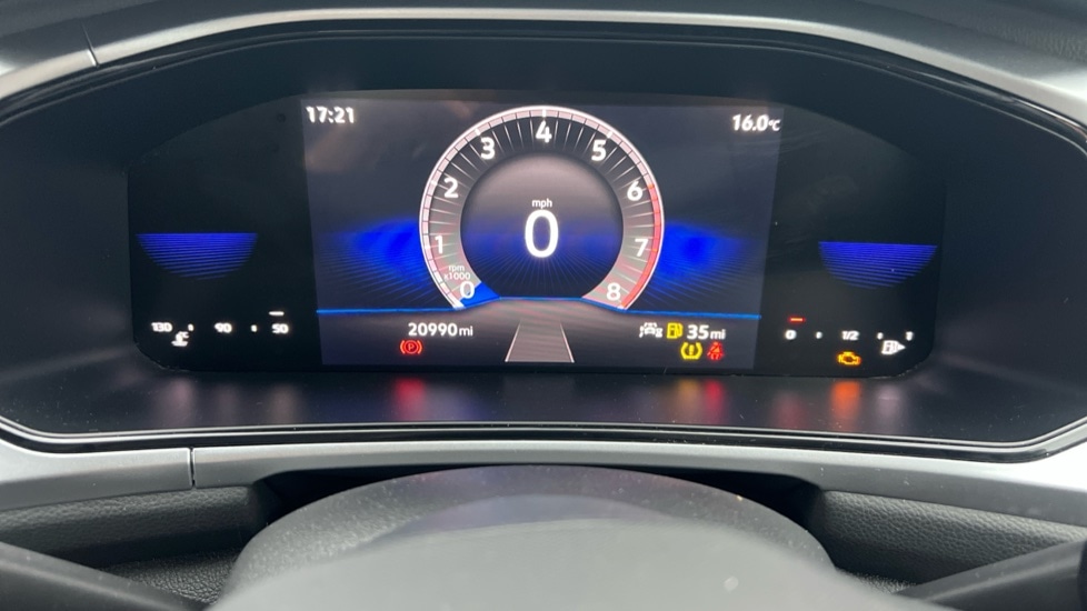 Used Volkswagen T-Roc 2023 for sale - 76466323: Photo 65