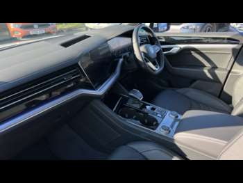 Used Volkswagen Touareg 2023 for sale - 73913249: Photo