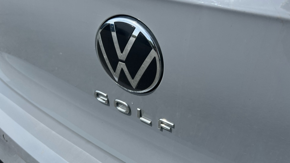 Used Volkswagen Golf 2021 for sale - 76709612: Photo 44