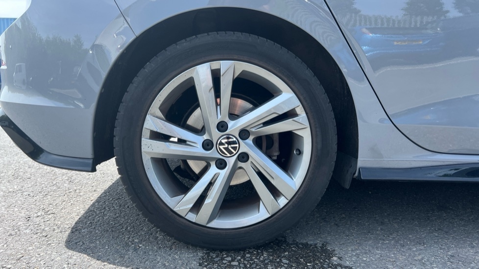 Used Volkswagen Golf 2021 for sale - 76709612: Photo 5