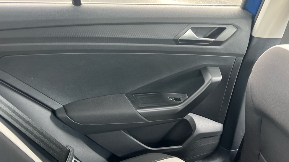 Used Volkswagen T-Roc 2021 for sale - 76552521: Photo 34