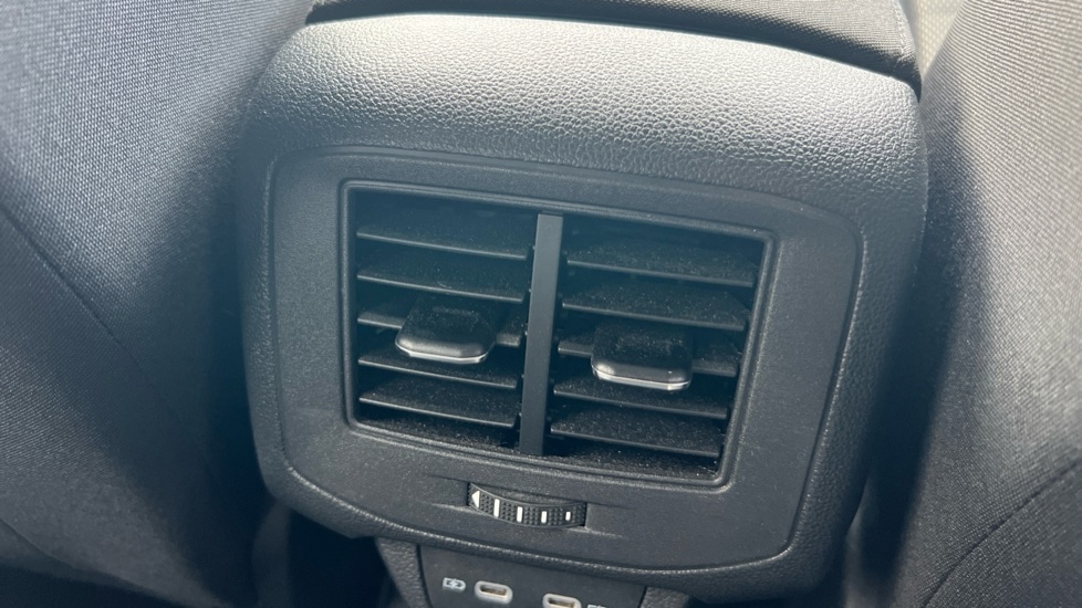 Used Volkswagen T-Roc 2021 for sale - 76552521: Photo 37