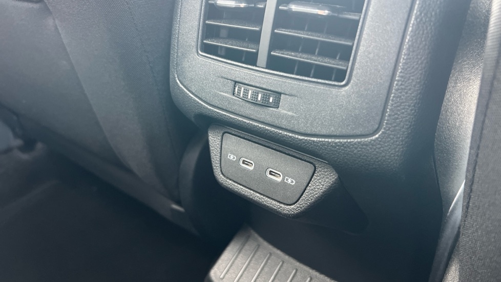 Used Volkswagen T-Roc 2021 for sale - 76552521: Photo 38