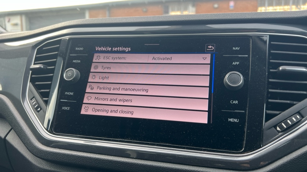 Used Volkswagen T-Roc 2021 for sale - 76552521: Photo 41