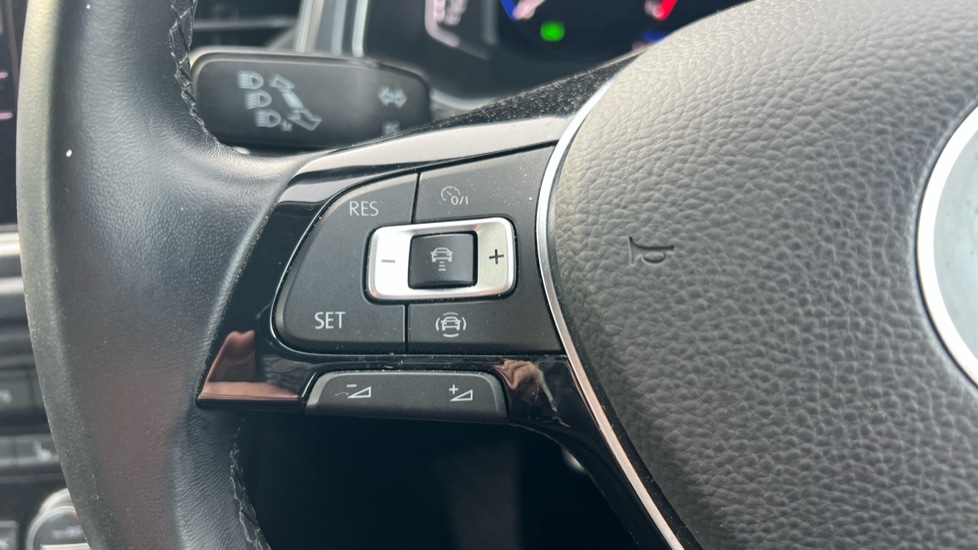 Used Volkswagen T-Roc 2021 for sale - 76552521: Photo 53