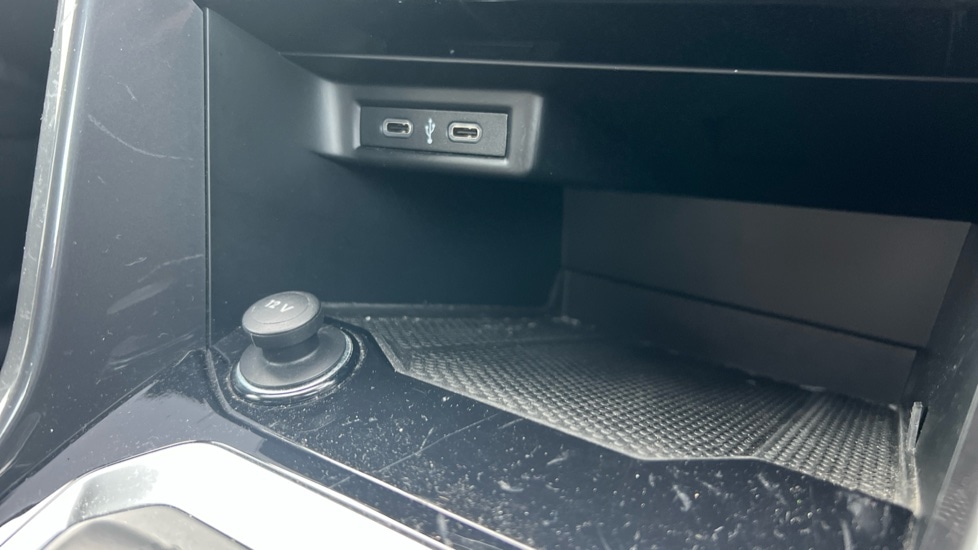 Used Volkswagen T-Roc 2021 for sale - 76552521: Photo 70