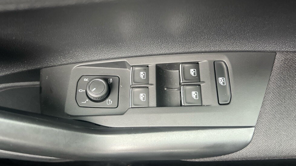 Used Volkswagen Polo 2025 for sale - 76154979: Photo 69