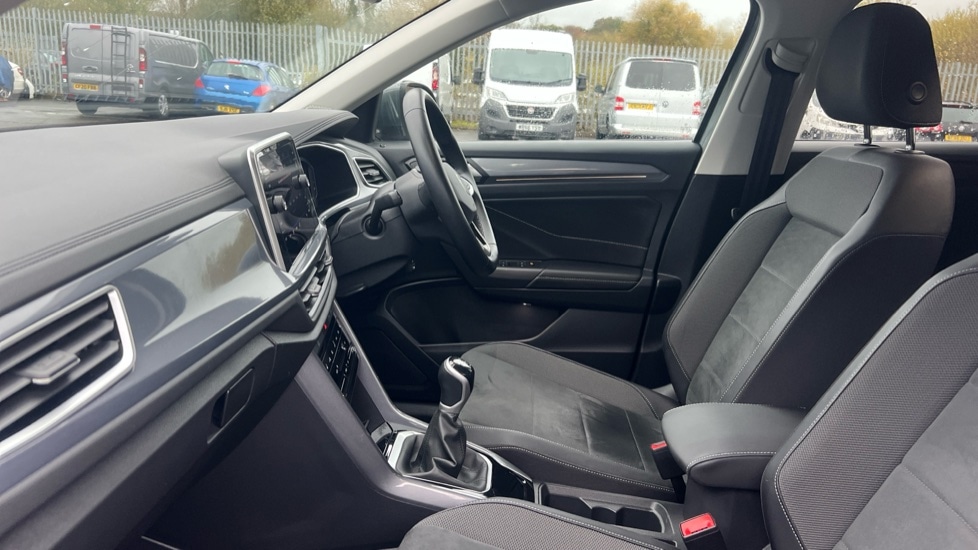 Used Volkswagen T-Roc 2023 for sale - 76691557: Photo 23