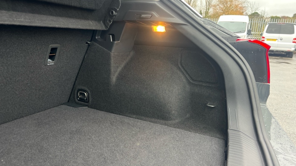 Used Volkswagen T-Roc 2023 for sale - 76691557: Photo 29