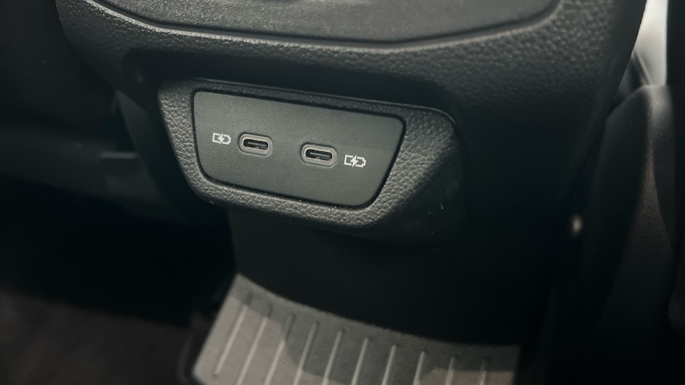 Used Volkswagen T-Roc 2023 for sale - 76691557: Photo 41