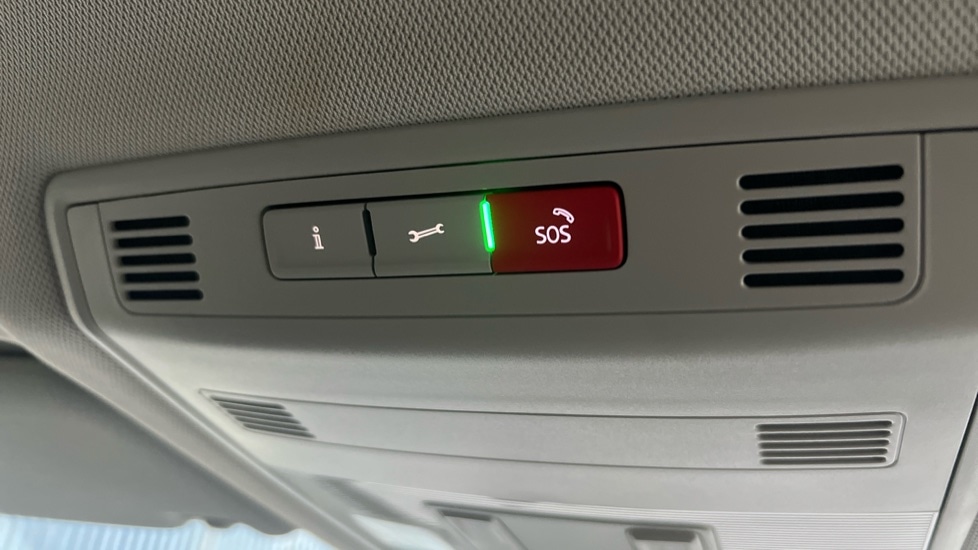 Used Volkswagen T-Roc 2023 for sale - 76691557: Photo 51