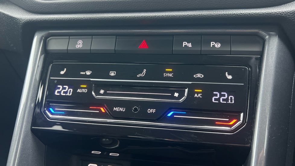 Used Volkswagen T-Roc 2023 for sale - 76691557: Photo 56