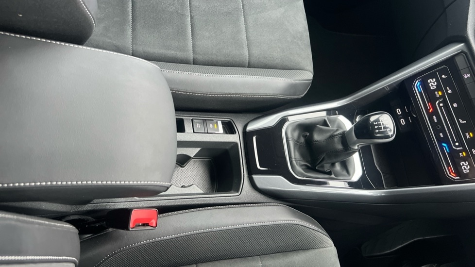 Used Volkswagen T-Roc 2023 for sale - 76691557: Photo 58