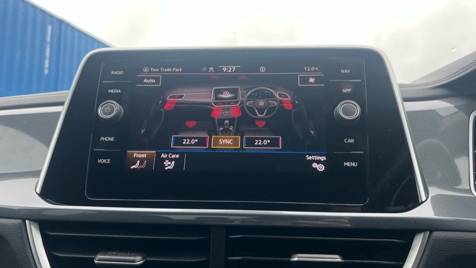 Used Volkswagen T-Roc 2023 for sale - 76691557: Photo 63