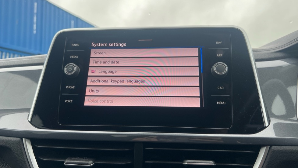 Used Volkswagen T-Roc 2023 for sale - 76691557: Photo 64