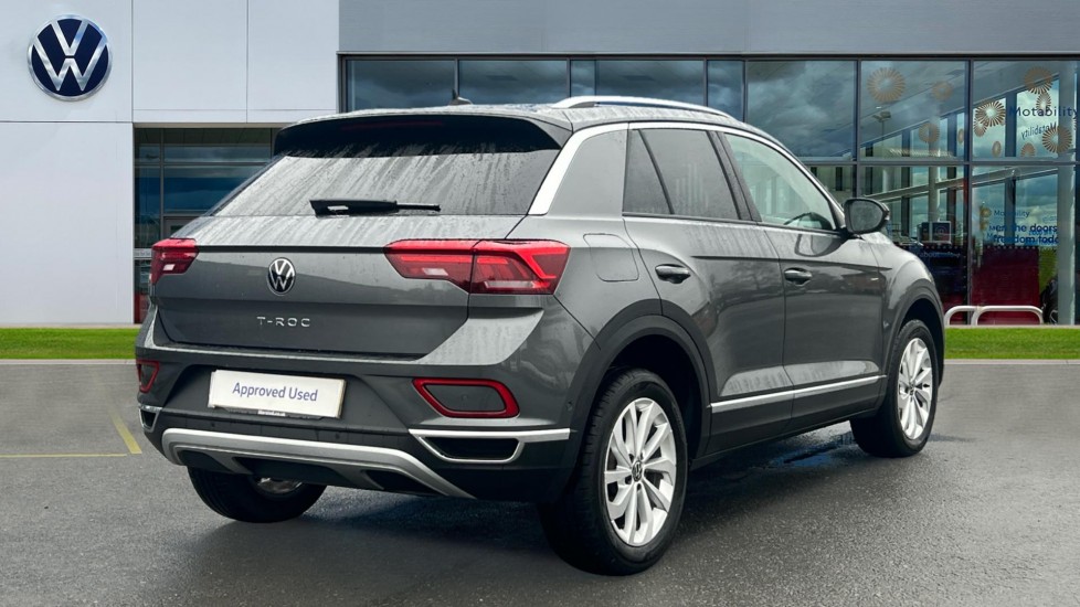 Used Volkswagen T-Roc 2023 for sale - 76691557: Photo 8