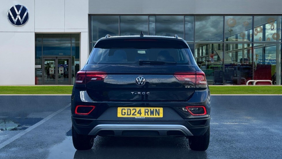 Used Volkswagen T-Roc 2024 for sale - 76438139: Photo 11