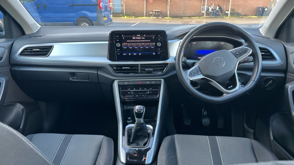 Used Volkswagen T-Roc 2024 for sale - 76438139: Photo 12