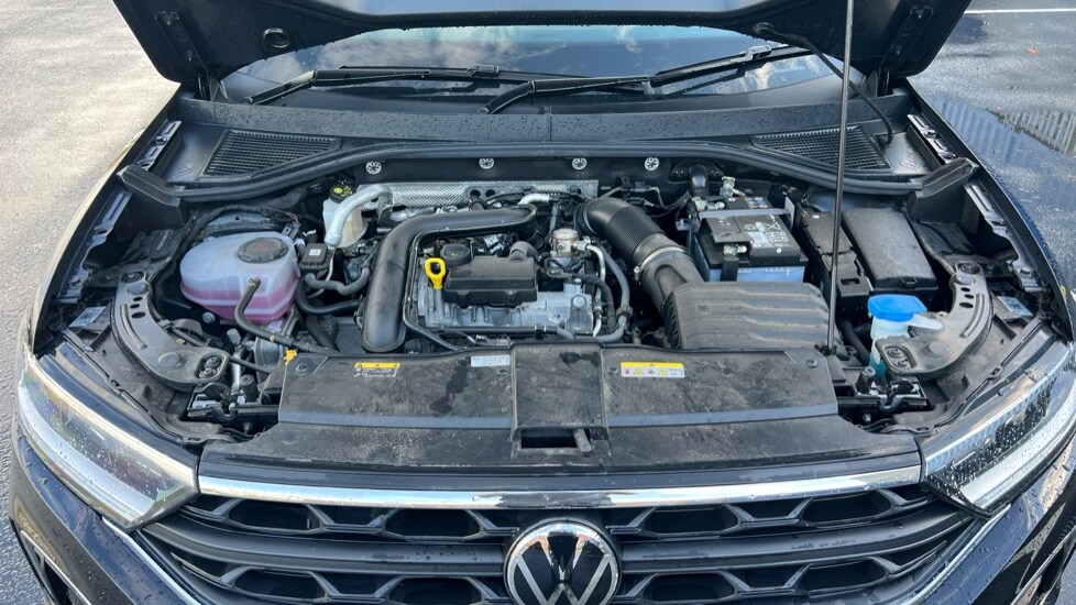 Used Volkswagen T-Roc 2024 for sale - 76438139: Photo 17