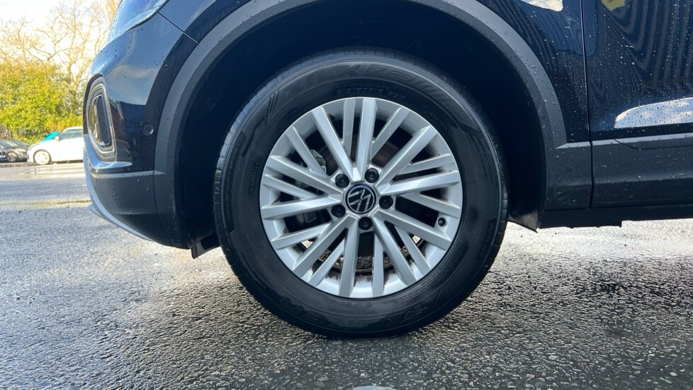 Used Volkswagen T-Roc 2024 for sale - 76438139: Photo 18