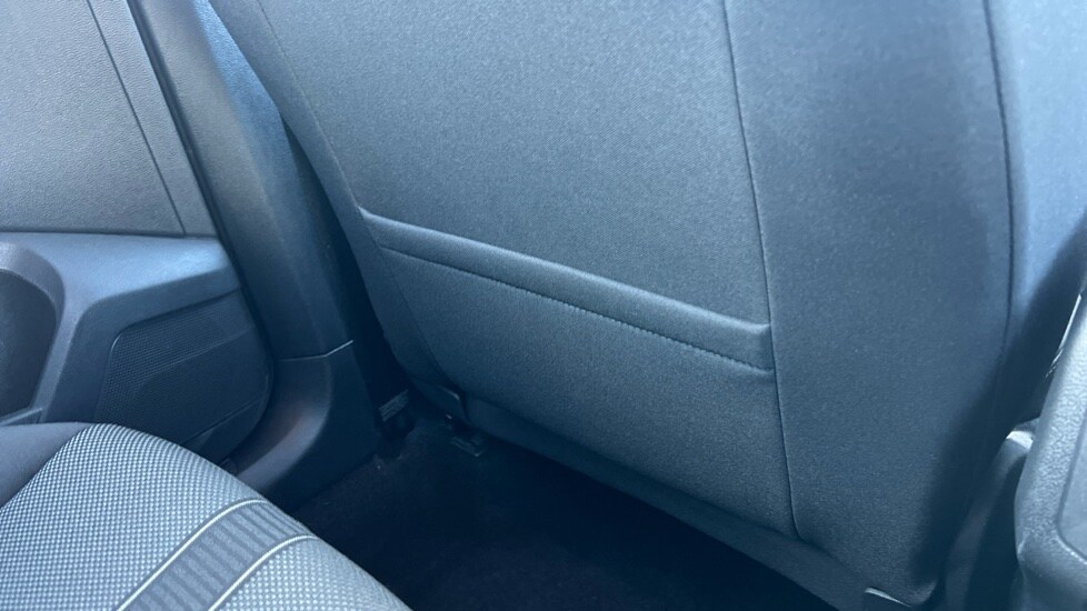 Used Volkswagen T-Roc 2024 for sale - 76438139: Photo 33