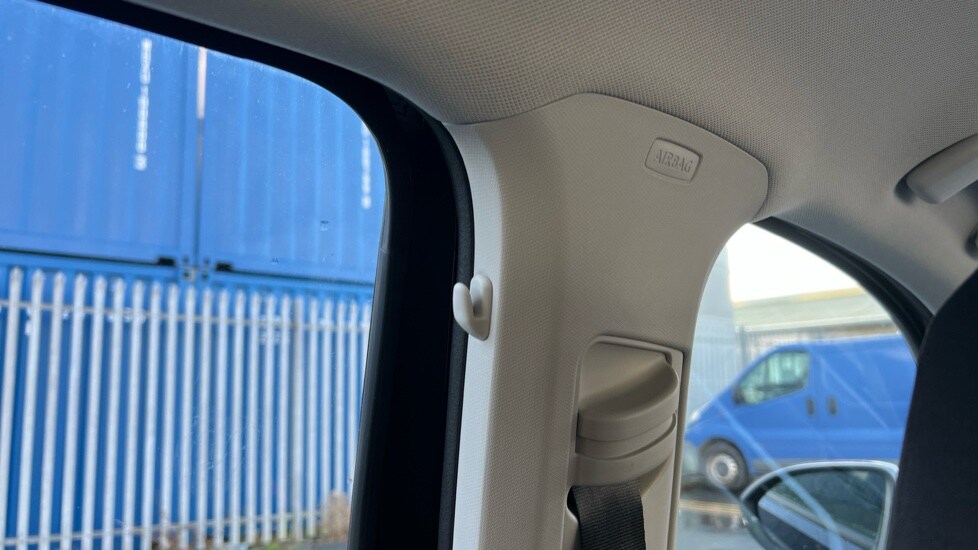 Used Volkswagen T-Roc 2024 for sale - 76438139: Photo 34