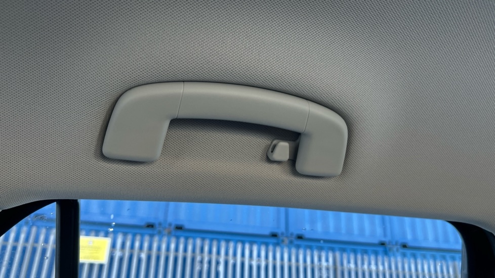 Used Volkswagen T-Roc 2024 for sale - 76438139: Photo 35