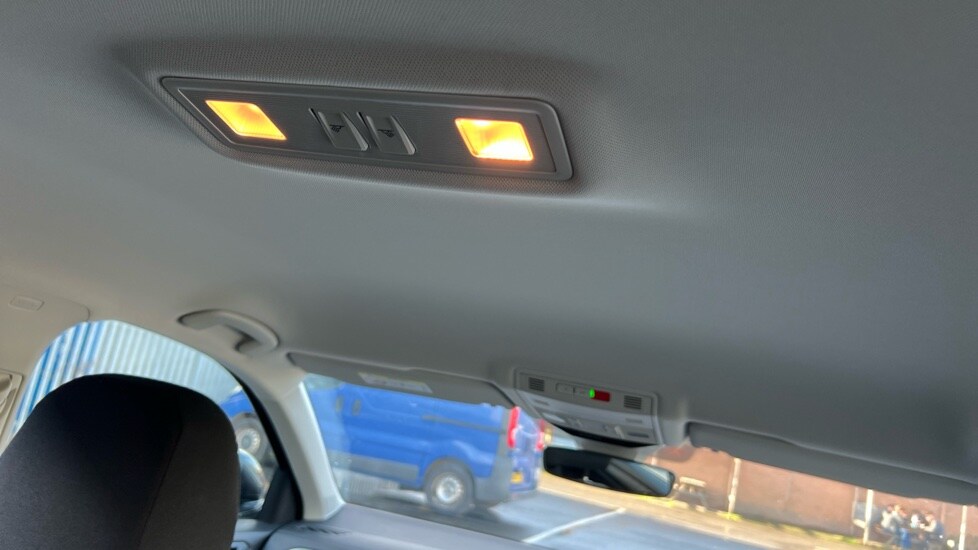 Used Volkswagen T-Roc 2024 for sale - 76438139: Photo 41