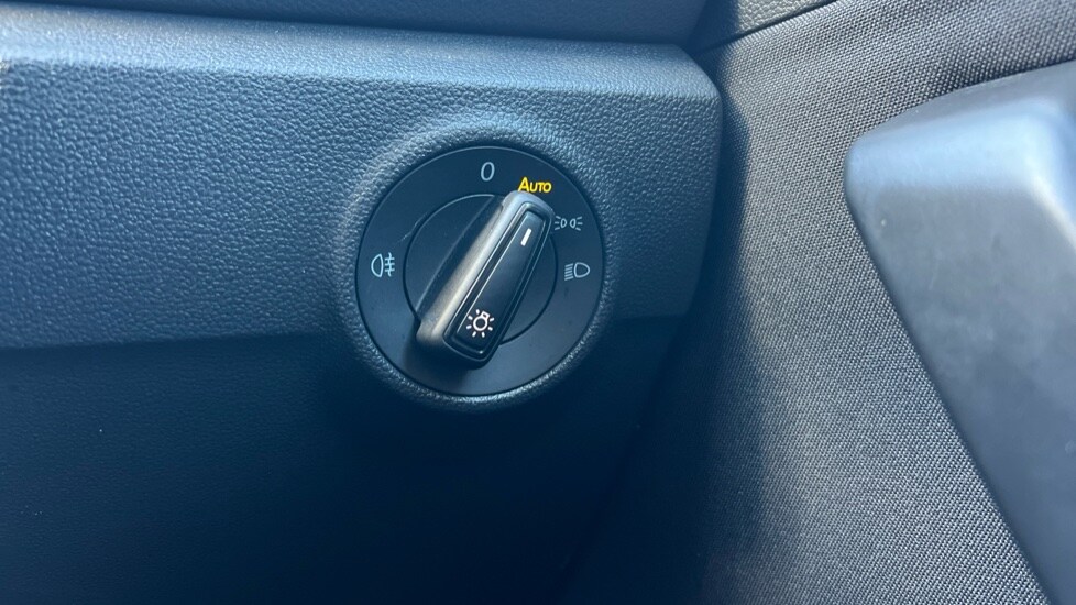 Used Volkswagen T-Roc 2024 for sale - 76438139: Photo 45