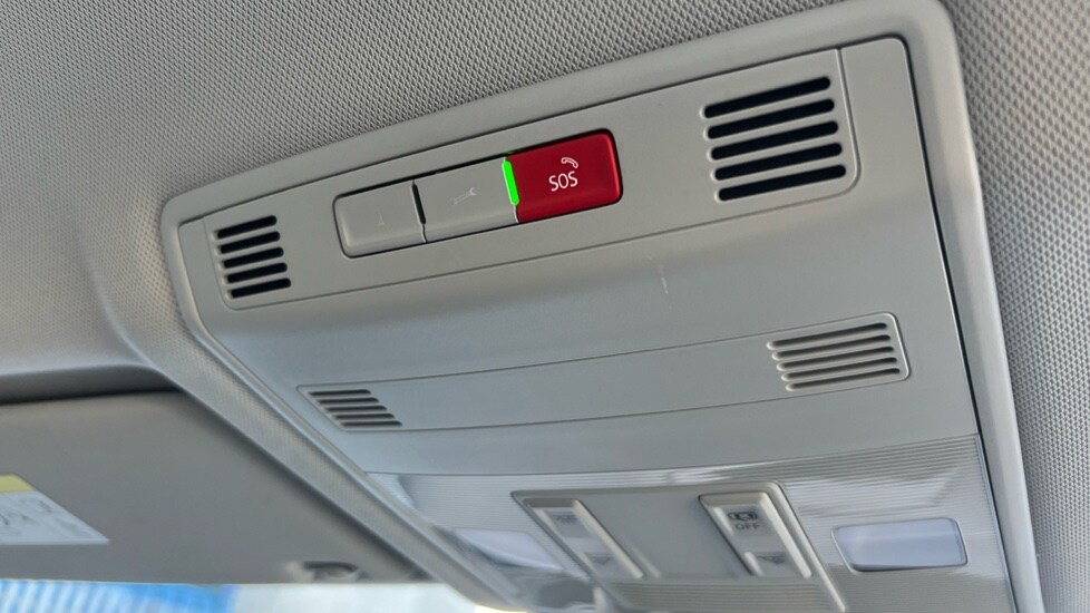 Used Volkswagen T-Roc 2024 for sale - 76438139: Photo 52