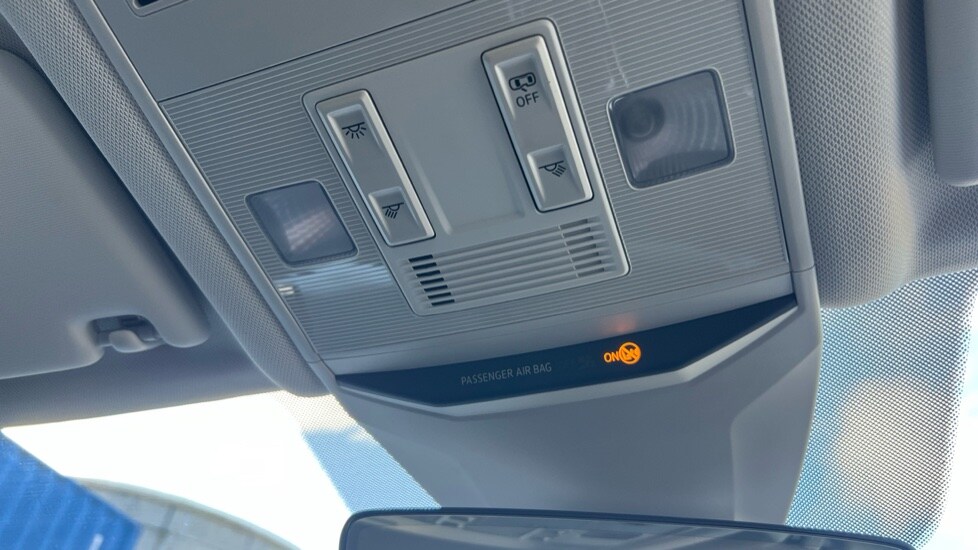 Used Volkswagen T-Roc 2024 for sale - 76438139: Photo 53