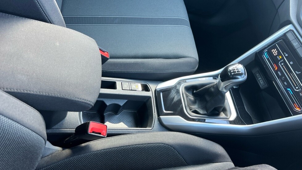 Used Volkswagen T-Roc 2024 for sale - 76438139: Photo 56