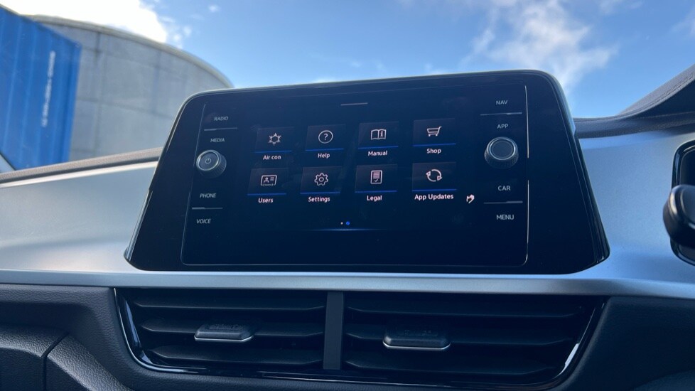 Used Volkswagen T-Roc 2024 for sale - 76438139: Photo 64