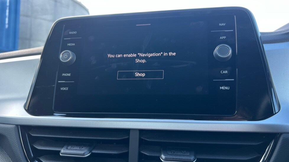 Used Volkswagen T-Roc 2024 for sale - 76438139: Photo 68