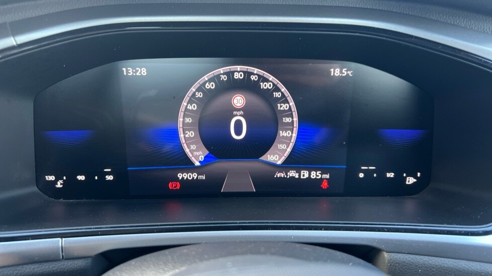 Used Volkswagen T-Roc 2024 for sale - 76438139: Photo 71