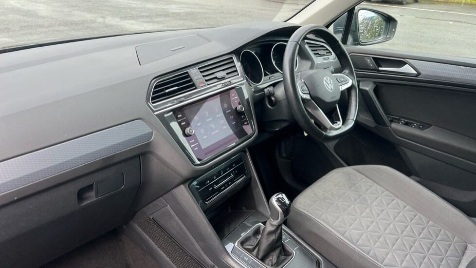 Used Volkswagen Tiguan 2022 for sale - 76254953: Photo 2