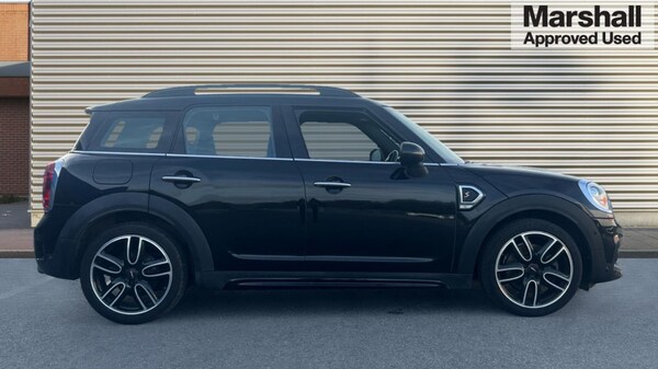 Used MINI Countryman 2019 for sale - 76297460: Photo 2