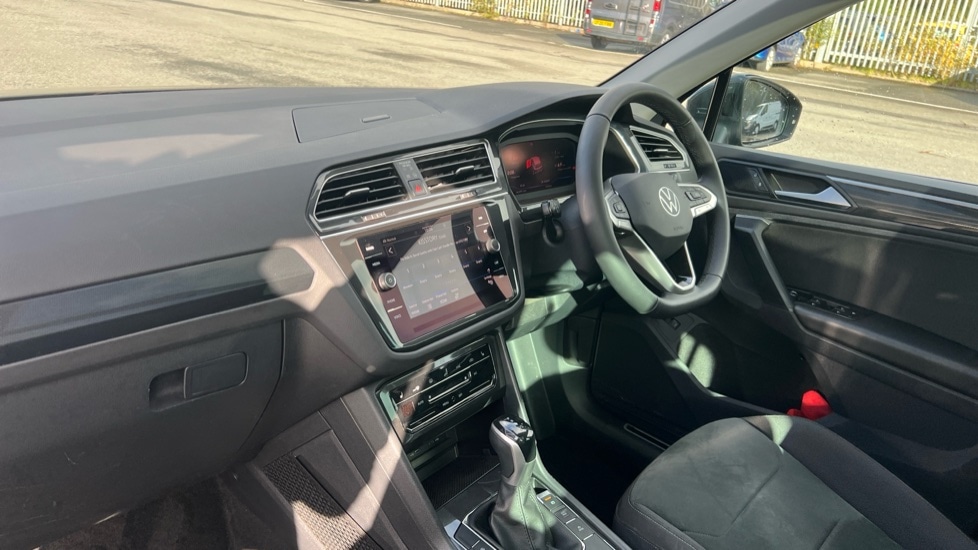Used Volkswagen Tiguan 2022 for sale - 76501485: Photo 2