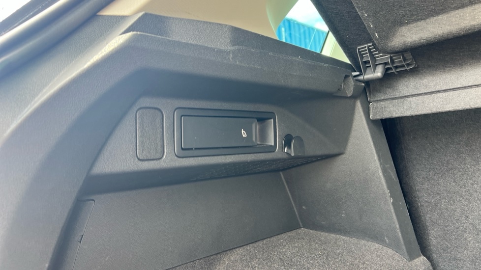 Used Volkswagen Tiguan 2022 for sale - 76501485: Photo 31