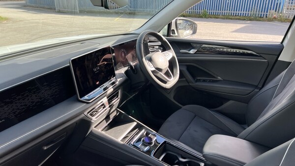 Used Volkswagen Tiguan 2024 for sale - 75660415: Photo 2